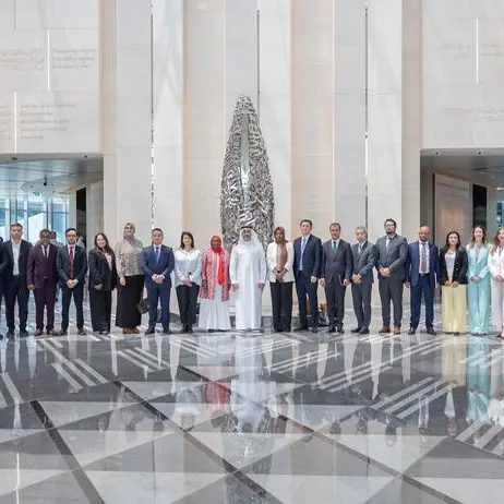 Participants of the \"International Energy Leadership Program\" explore UAE’s energy experiences