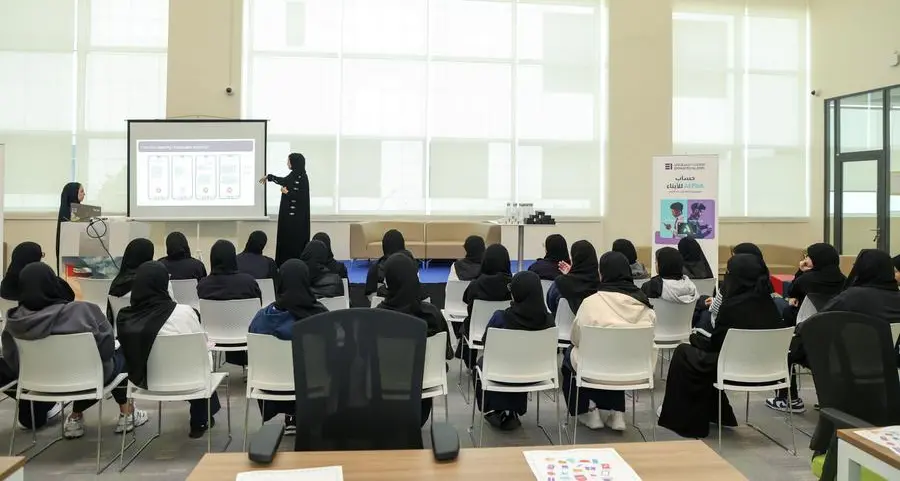 Emirates Islamic continues commitment to UAE financial literacy goals by participating in Ministry of Education initiative