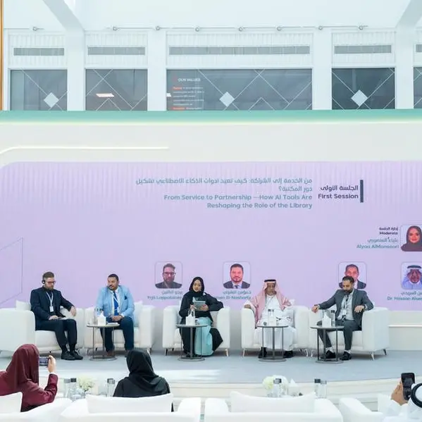 Sharjah Public Libraries deliberates AI in libraries; honours top Arab researchers