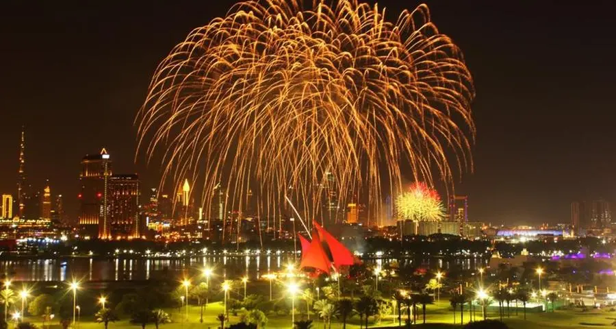 The daily fireworks sponsored by Al Zarooni Group light up Dubai skies during DSF