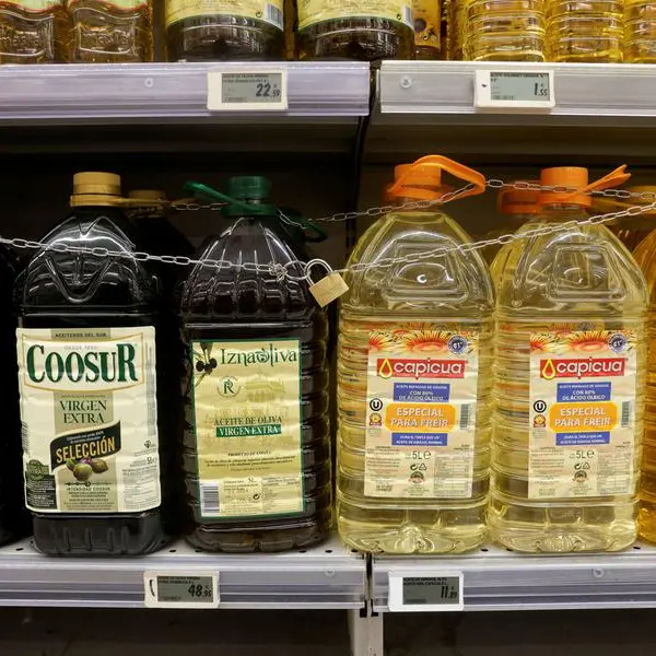 Sunflower oil dethrones olive oil in Spain's kitchens as prices soar