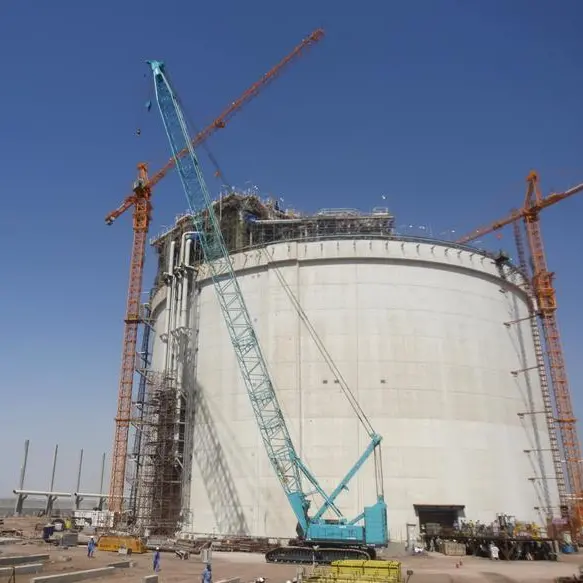 مصافي عدن تعلن عن مناقصة لشراء 92 ألف طن متري من المنتجات النفطية
