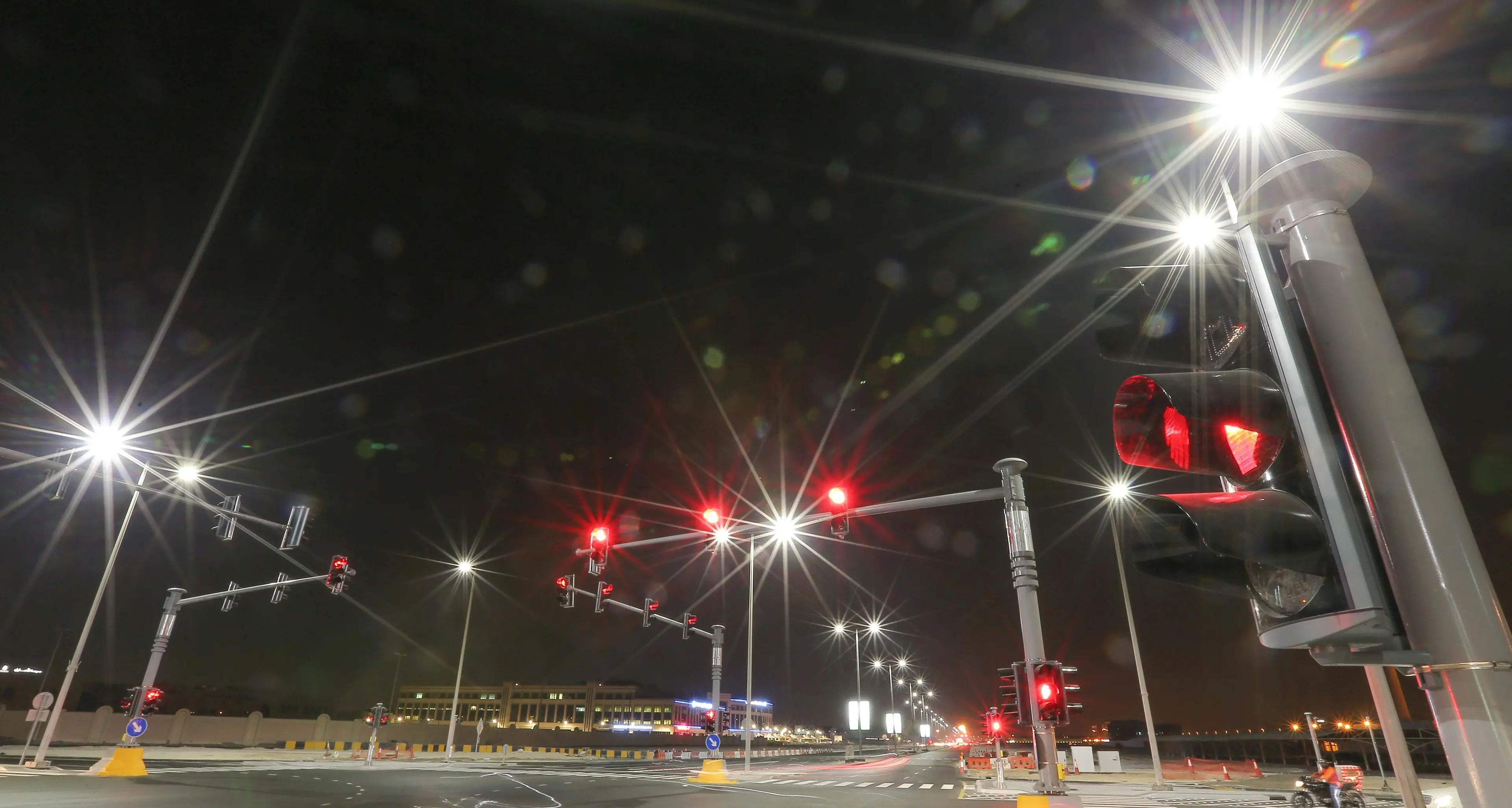 PROJECTS: Abu Dhabi prequalifies companies from 8 countries for PPP road lighting project