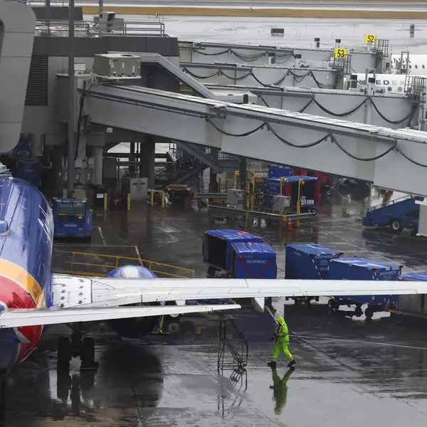 Southwest Boeing plane returns to Denver after cowling falls off