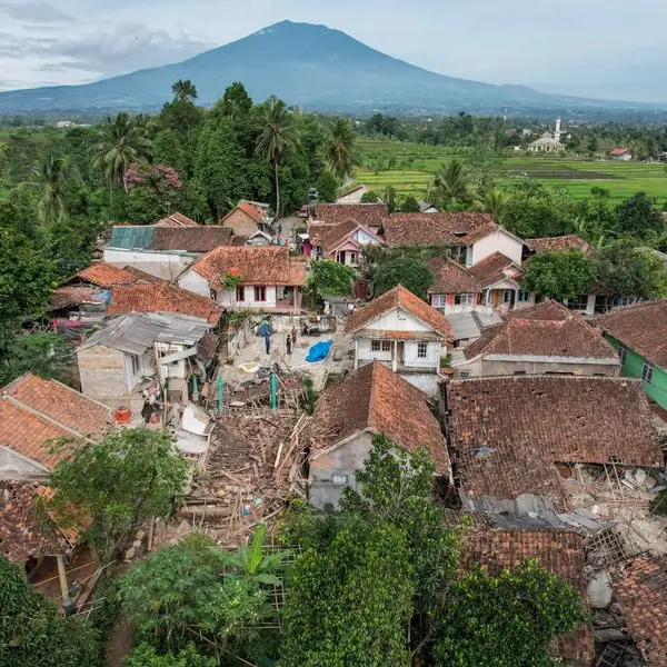 Indonesia to give compensation to earthquake victims - president