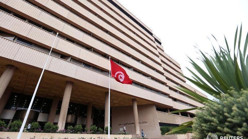 ارتفاع تحويلات التونسيين العاملين بالخارج 17% بنهاية يونيو