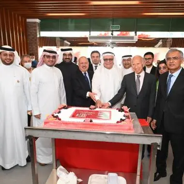 Al Jazira supermarket officially opens at Seef Mall - Seef District