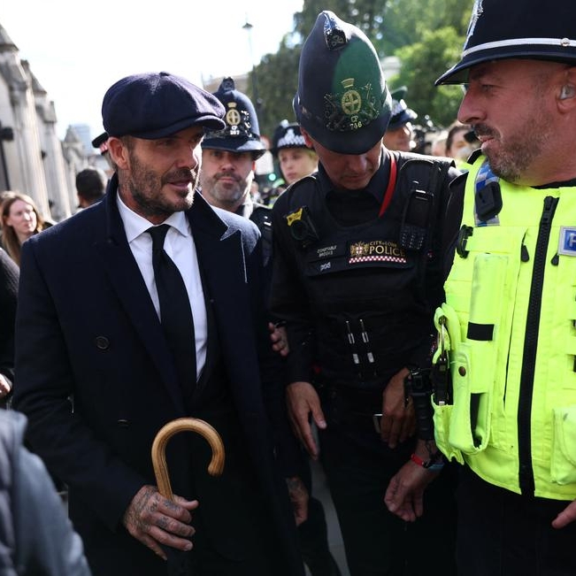 Former England soccer captain Beckham queues to see Queen Elizabeth's coffin