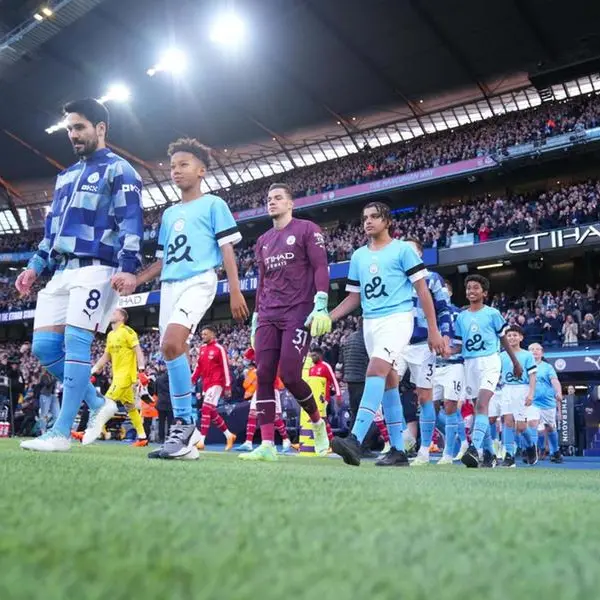 e& talented player programme participants enjoy mascot experience at Manchester City vs Arsenal