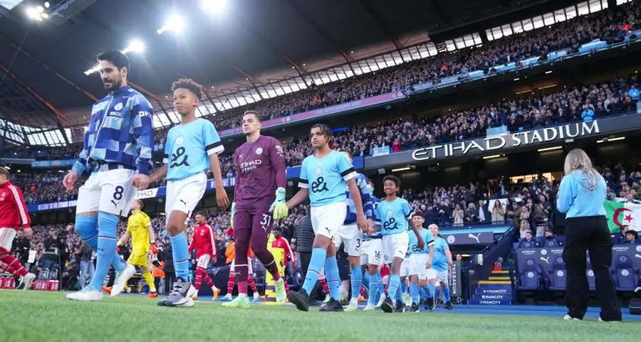 e& talented player programme participants enjoy mascot experience at Manchester City vs Arsenal