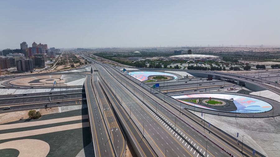 Sheikh Hamdan opens Dubai-Al Ain motorway. Image courtesy WAM.
