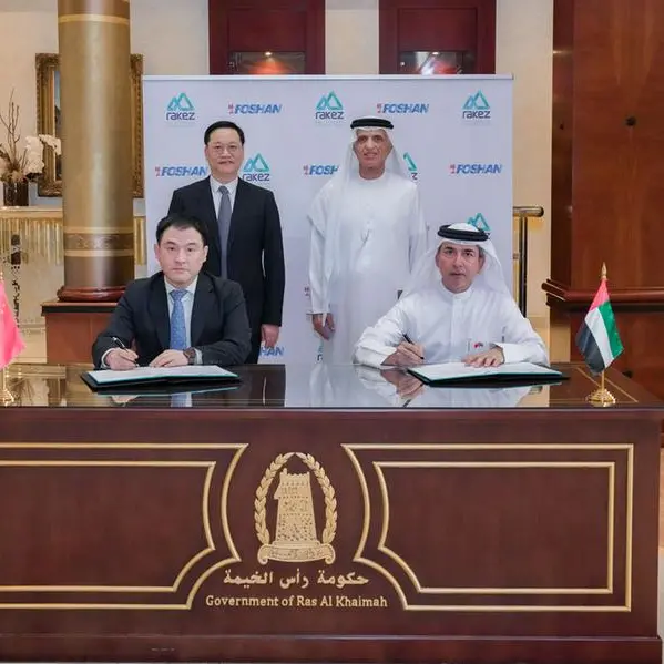 Ras Al Khaimah Ruler hosts MoU signing between RAKEZ and China’s Foshan Commerce Bureau