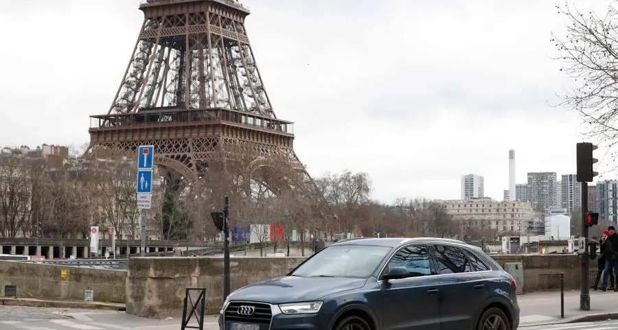 Paris takes aim at SUVs with premium parking vote