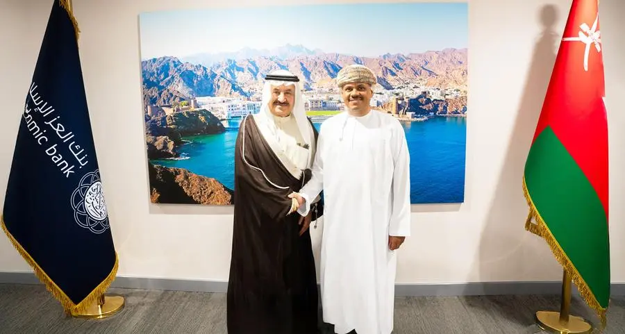 Alizz Islamic Bank hosts AAOIFI Chairman