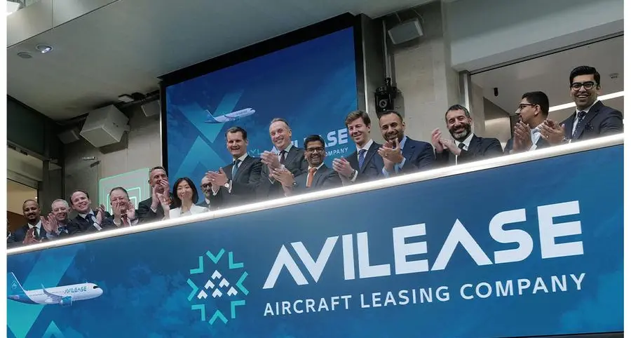 AviLease closes the market at London Stock Exchange in celebration of its inaugural bond issuance