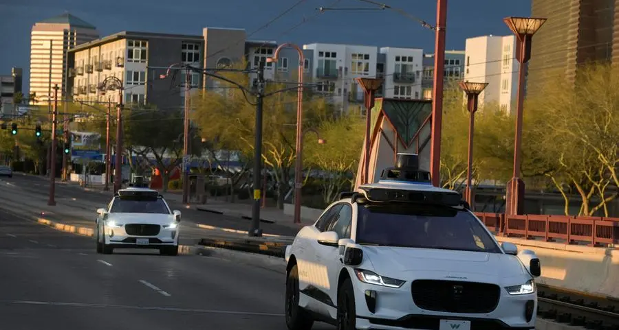 US new vehicles sales set to rise in March, report shows