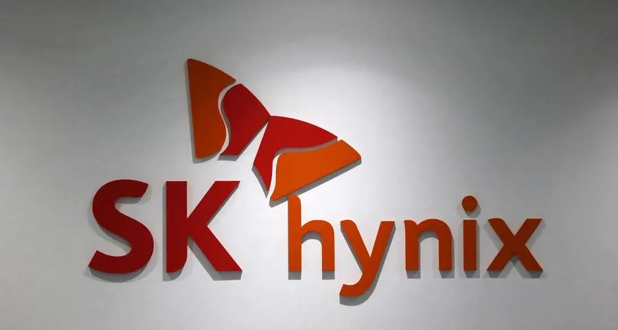 China commerce minister meets Apple, Hynix chiefs