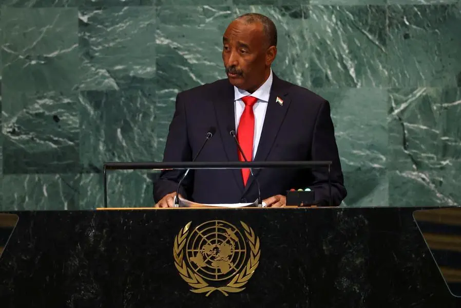 السودان: رئيس مجلس السيادة يجمد نشاط النقابات والاتحادات المهنية