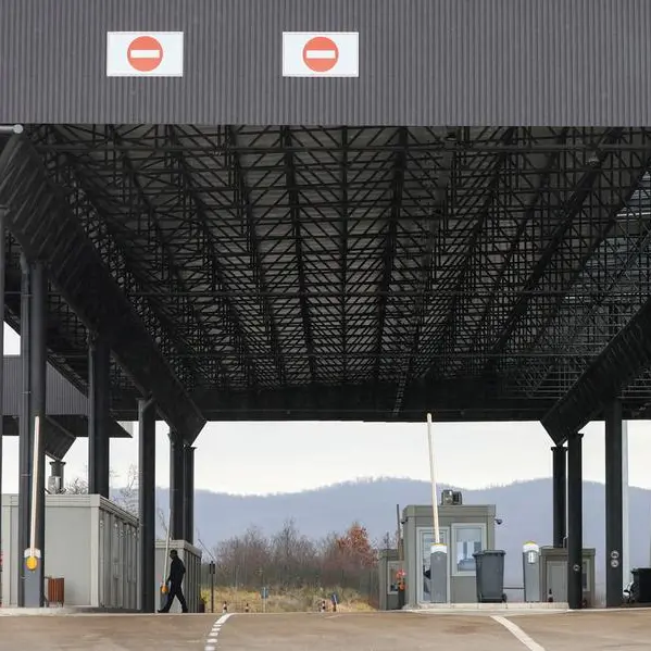 Kosovo re-opens major border crossing with Serbia, easing standoff