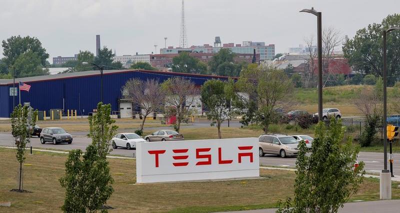 Tesla cuts job openings since Elon Musk's economic warning