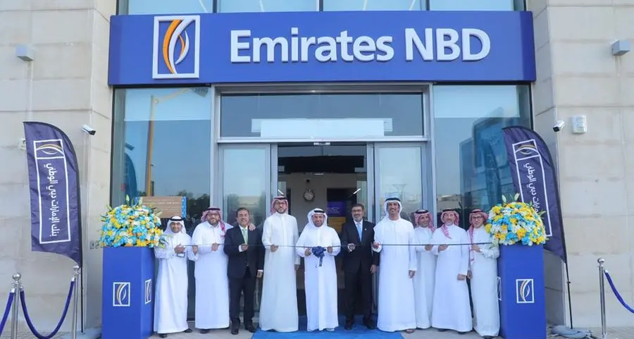 بنك الإمارات دبي الوطني يفتتح فرعاً جديداً في مدينة جدة بشارع التحلية
