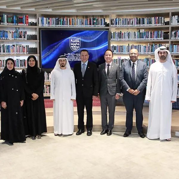 Mohammed Bin Rashid School of Government welcomes delegation from Civil Service College Singapore
