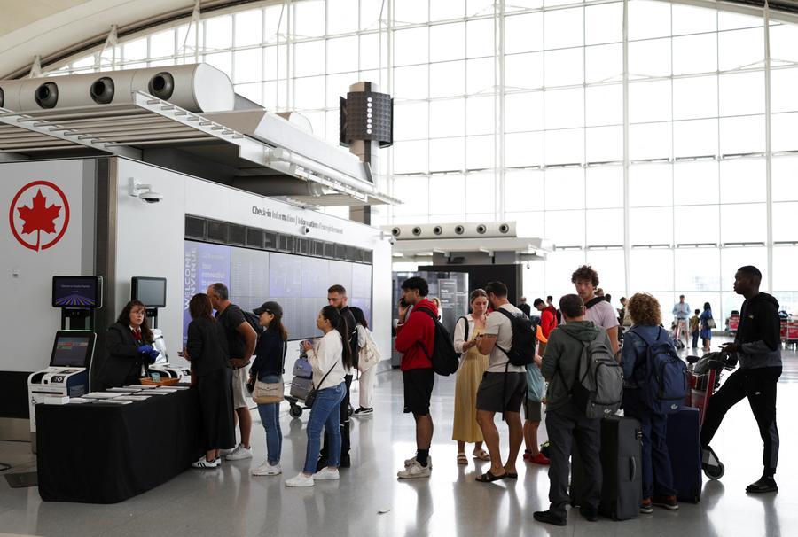 Air Canada to resume service as flight attendants' union ends strike