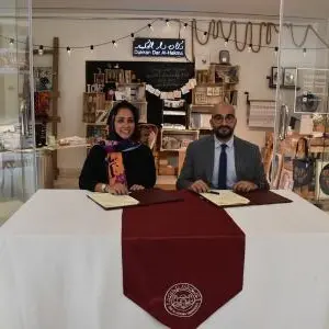 Dar Al Hekma and Abraj Avenue sign an agreement to open Dukkan DAH