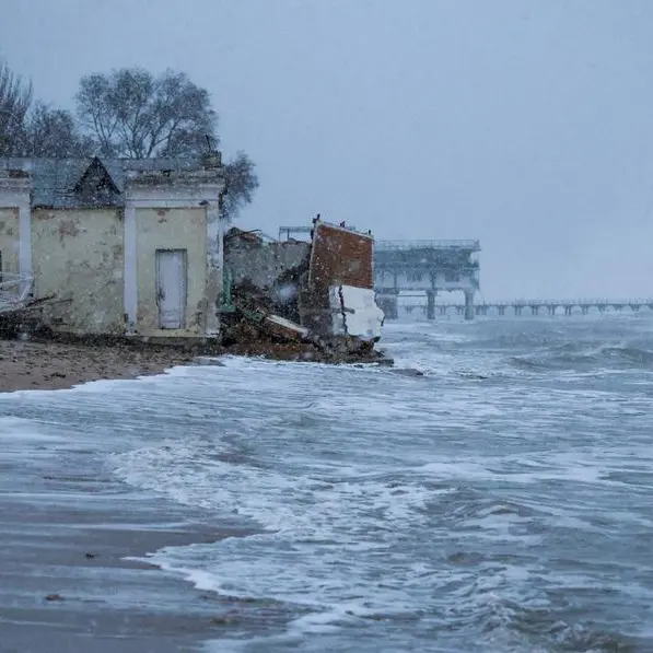 Three dead as storm hits Crimea and Russia's Black Sea coast