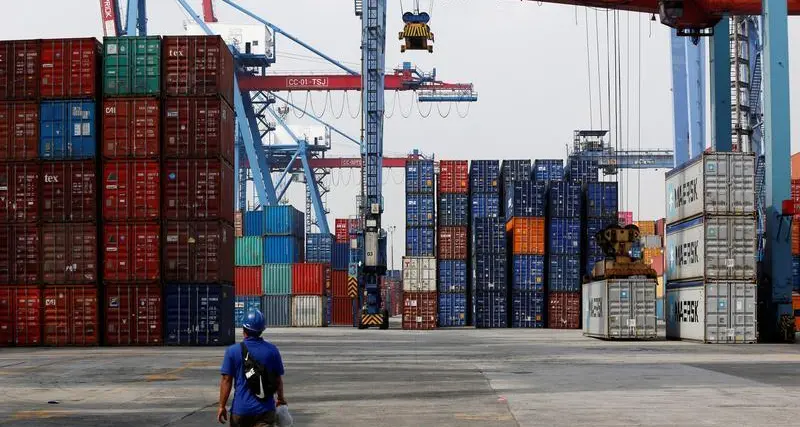 Indonesia cuts taxes for conversion of export proceeds