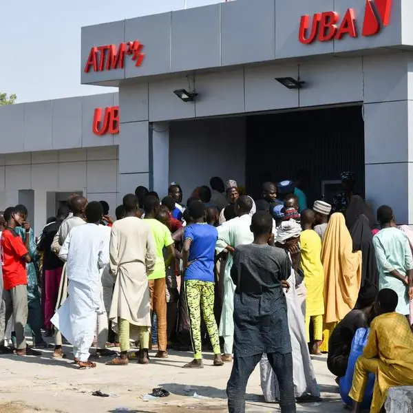 Nigeria eases currency swap to try and curb queues