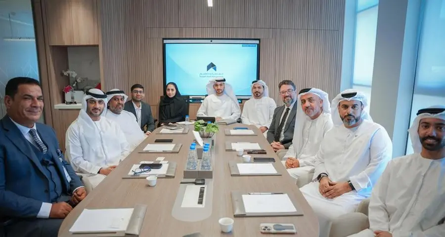 Sharjah Asset Management discusses institutional cooperation opportunities with Emirates Researchers Center