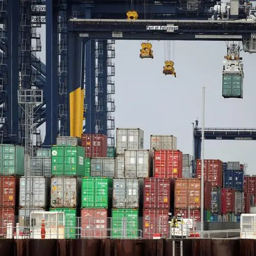 Pressure builds for charge on global shipping sector's CO2 emissions