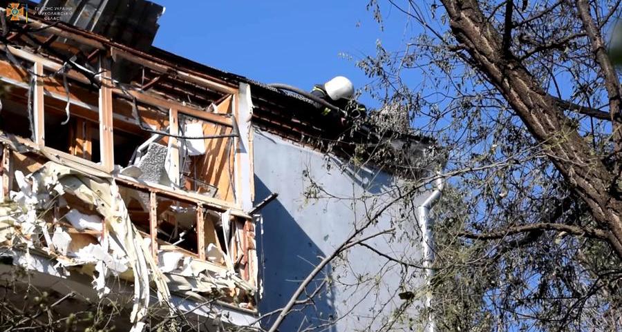Russian missiles hit Ukrainian city of Mykolaiv, one killed