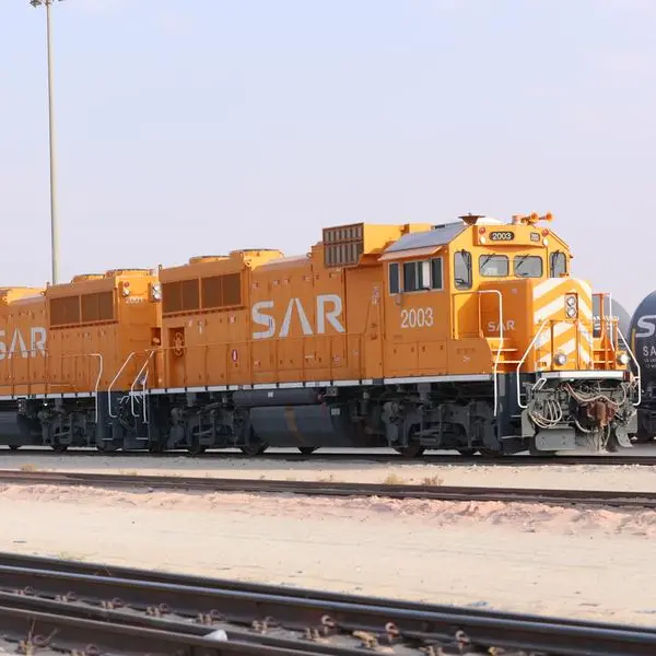 Saudi: New freight train track in Al-Ahsa starts operational tests