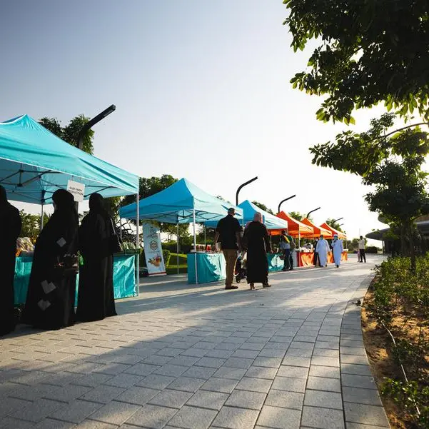 Third season of popular Manbat Emirati farmers’ market gets under way