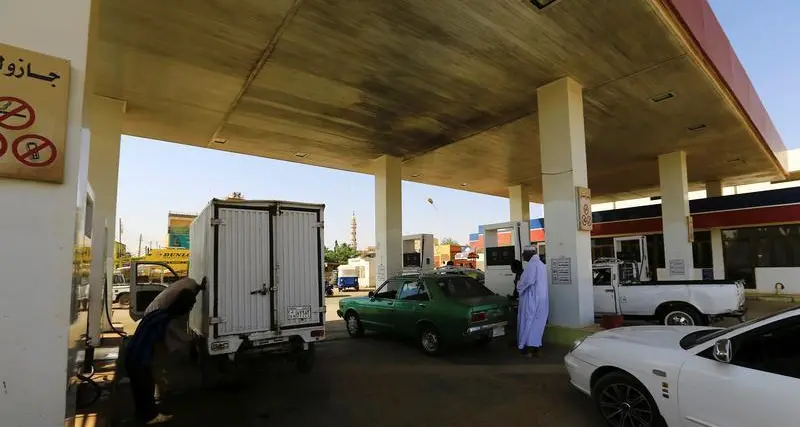 السودان يعلن خفض أسعار البنزين 25.4%