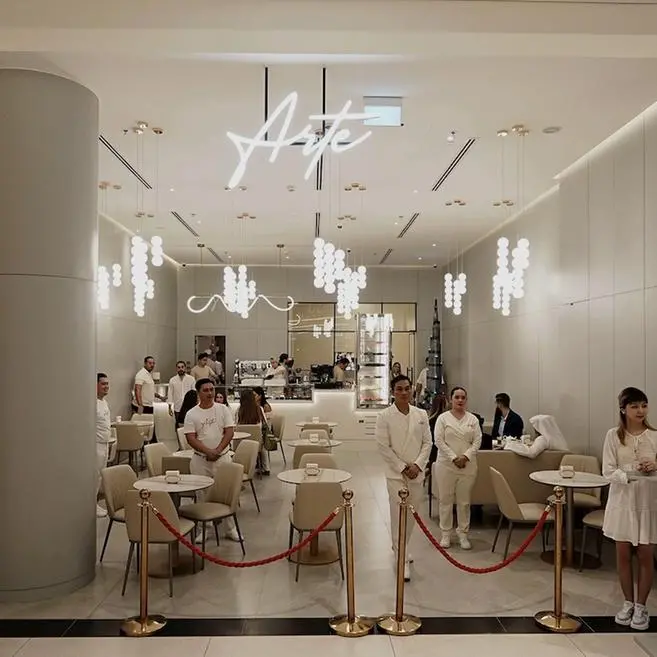 ARTE fine art cakes and coffee shop second branch at Dubai Mall