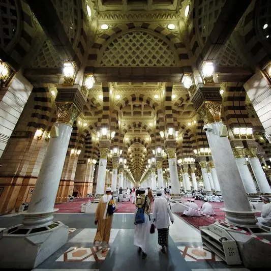 Over 230,000 iftar meals distributed among visitors to Prophet's Mosque