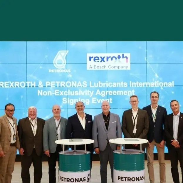 Bosch Rexroth and PETRONAS Lubricants International partner to develop bio-based hydraulic and UTTO fluids