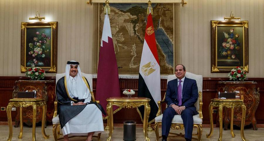 Egypt’s Al-Sisi, Qatar’s Tamim discuss bilateral cooperation, regional issues