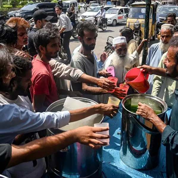 Heatwave cancels lessons for half Pakistan's schoolchildren