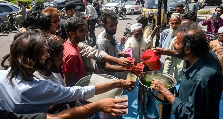 Heatwave cancels lessons for half Pakistan's schoolchildren