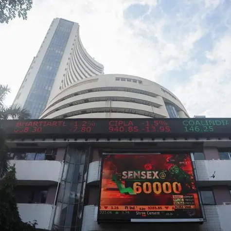 Indian shares close at one-week high on IT, energy push