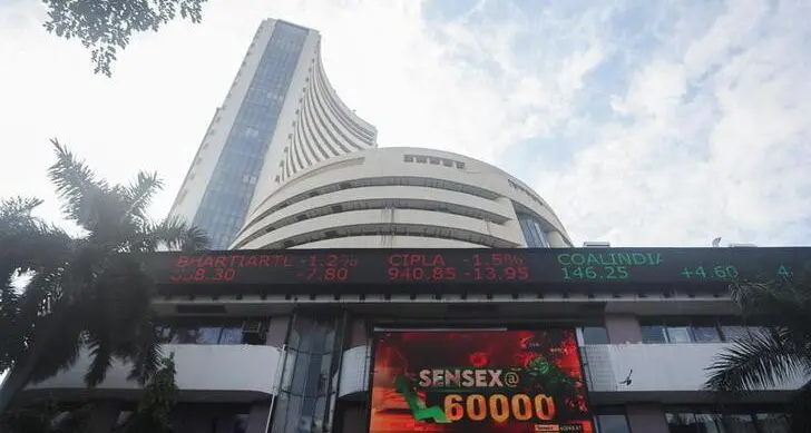 Indian shares close at one-week high on IT, energy push