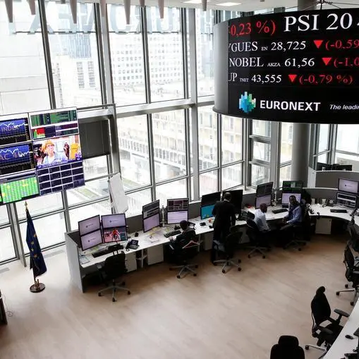 European shares skid on recession fears