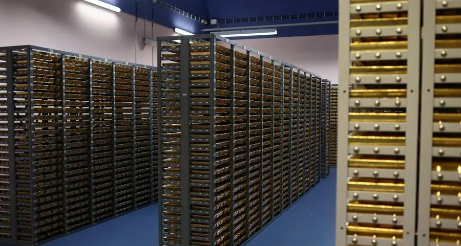 Gold dips on dollar rebound; U.S. inflation data in spotlight