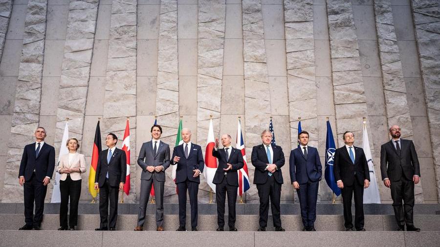 G7 backs more aid, weapons to Ukraine in show of unity against Russia