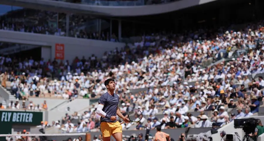 Alcaraz downs Sinner, to face Zverev in French Open final