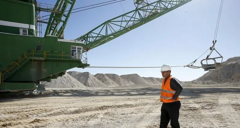 INSIGHT-Ghost workers sap Tunisia's phosphate wealth